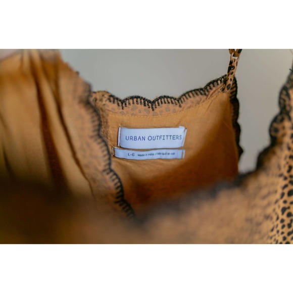 Urban Outfitters Mini Dress Animal/cheetah Print SZ L - Picture 2 of 8